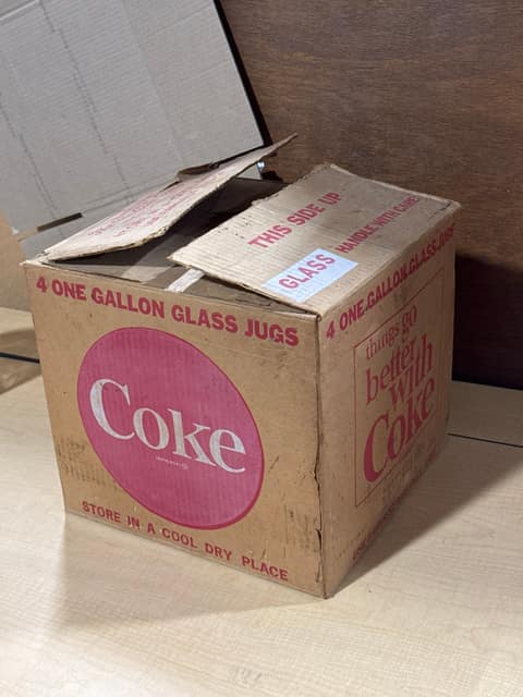 CASE Coke 1 Gallom Jugs