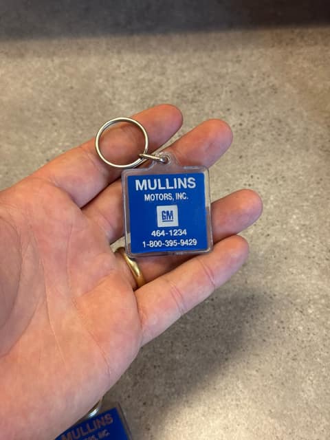 Mullins Motor Vintage Keychain