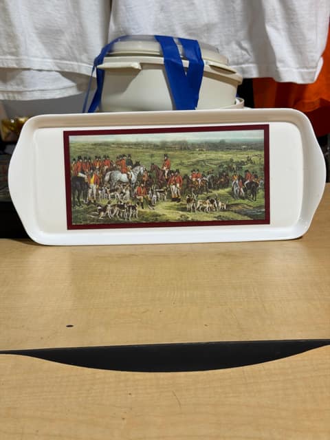 Fox Hunt Plastic Sandwich Plate