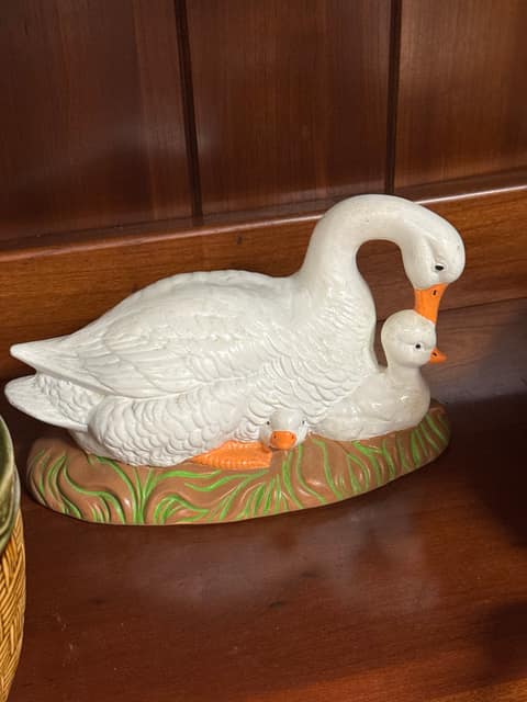 Mother Duck Statue