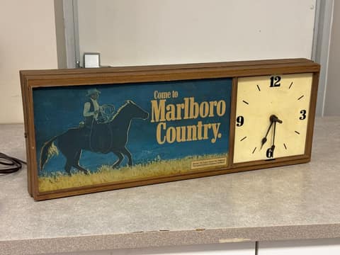 Marlboro Light/ Clock