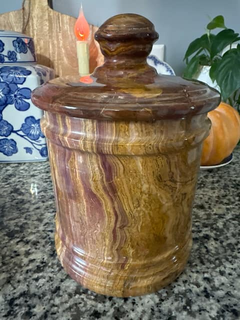 Onyx Canister