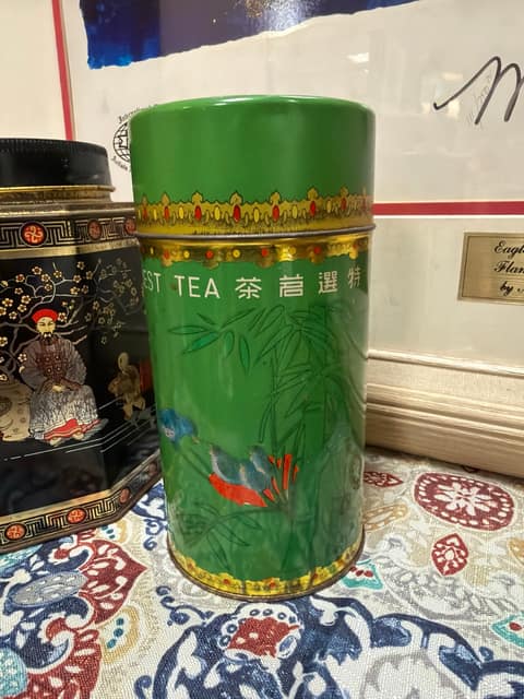 Green tea tin