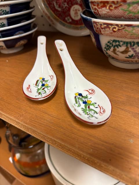 2 Chinese spoons