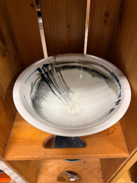 Art pottery bowl