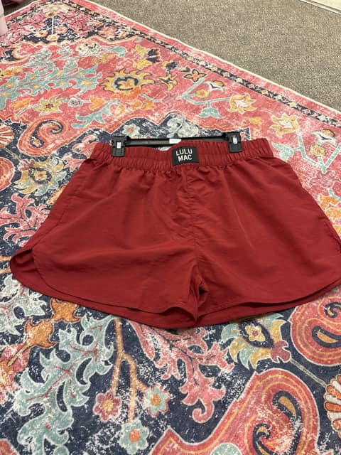 LULU MAC Shorts