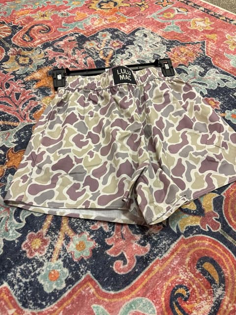 LULU MAC Shorts-M