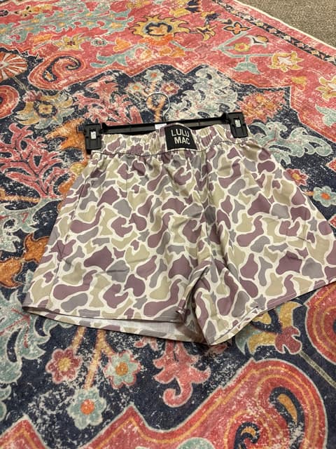 LULU MAC Shorts-S