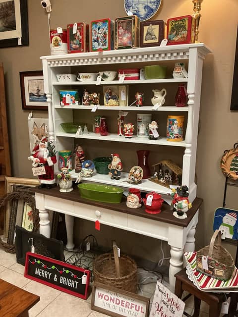 White Hutch 2 pc