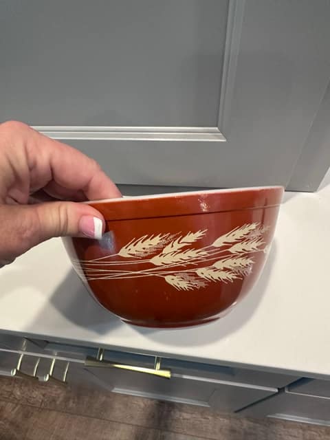 Vintage Pyrex Autumn Harvest Wheat Mixing Bowl 402