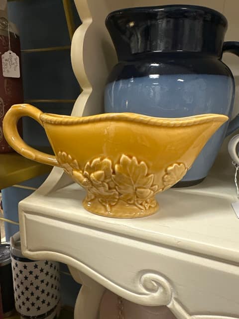 Mustard Leaf Creamer